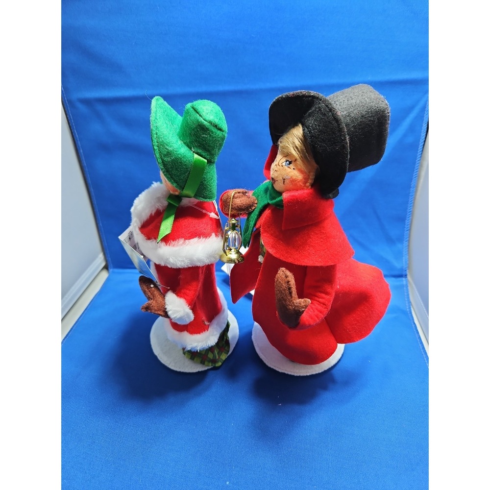 2 Annalee Christmas Carolers Man Woman Caroling Set 10" New 2016 - Picture 3 of 7